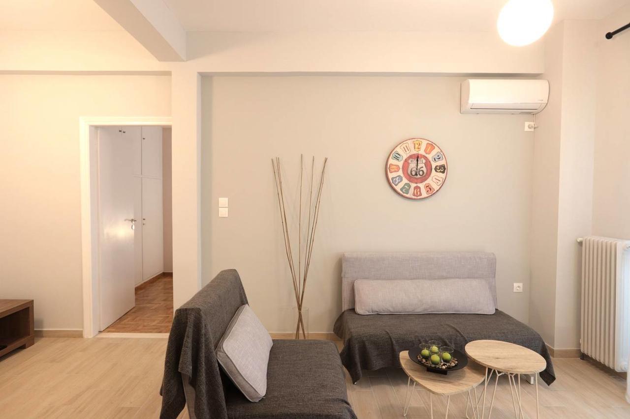Pale Coloured Apt In Athens Historic Centre 외부 사진