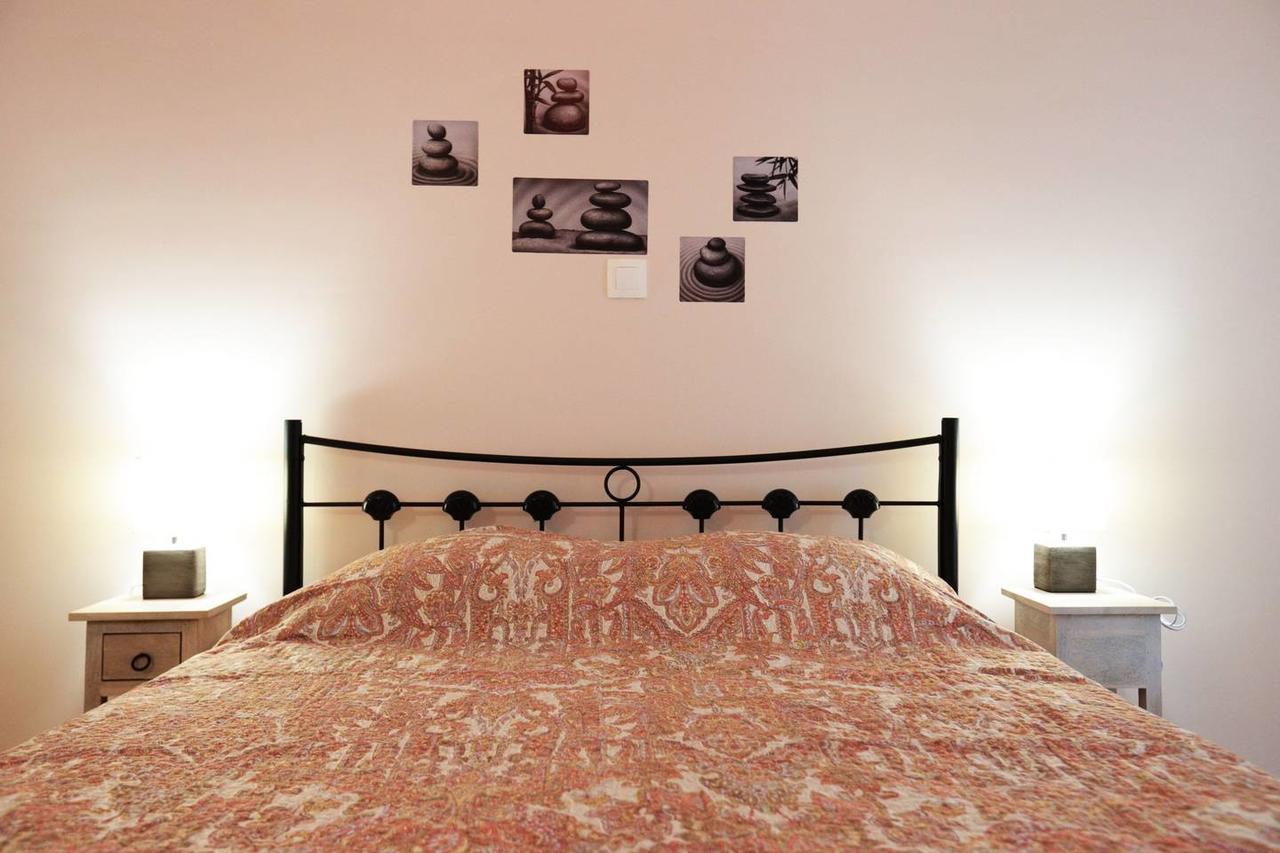 Pale Coloured Apt In Athens Historic Centre 외부 사진